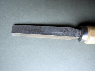 リードナイフの刃